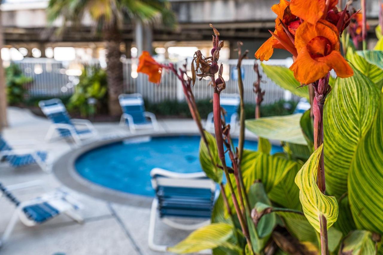Steps To Pool And Beachamazing Views From Two Balconies Galveston Kültér fotó